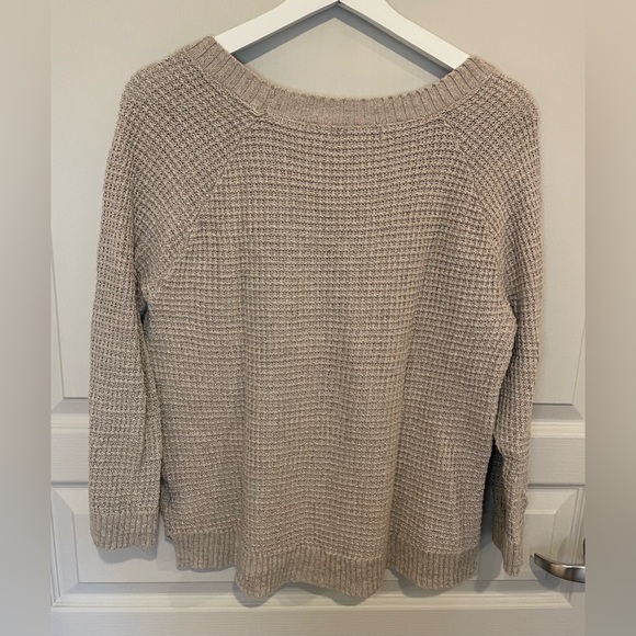 Banana Republic Crop 3/4 Sleeve Sweater - Picture 3 of 3